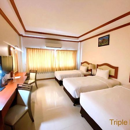 Major Grand Hotel Chum Phae Екстериор снимка