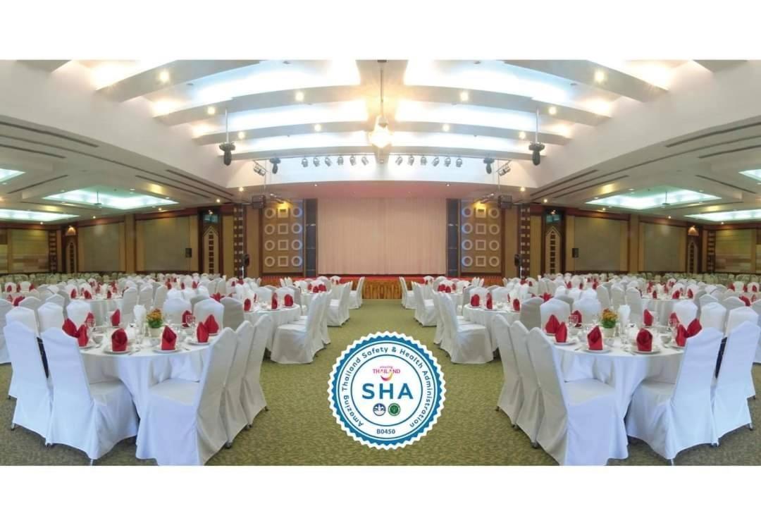 Major Grand Hotel Chum Phae Екстериор снимка
