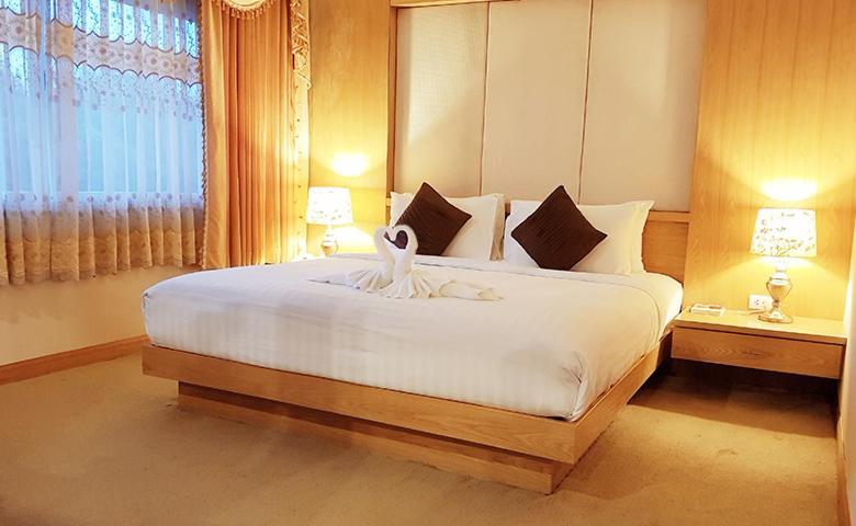 Major Grand Hotel Chum Phae Екстериор снимка